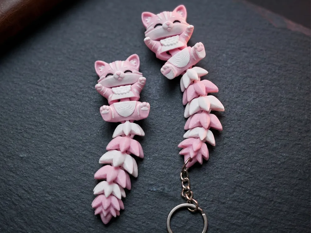 Cute Flexi Cat Keychain – 3D Printed Articulated Cat with Fluffy Tail